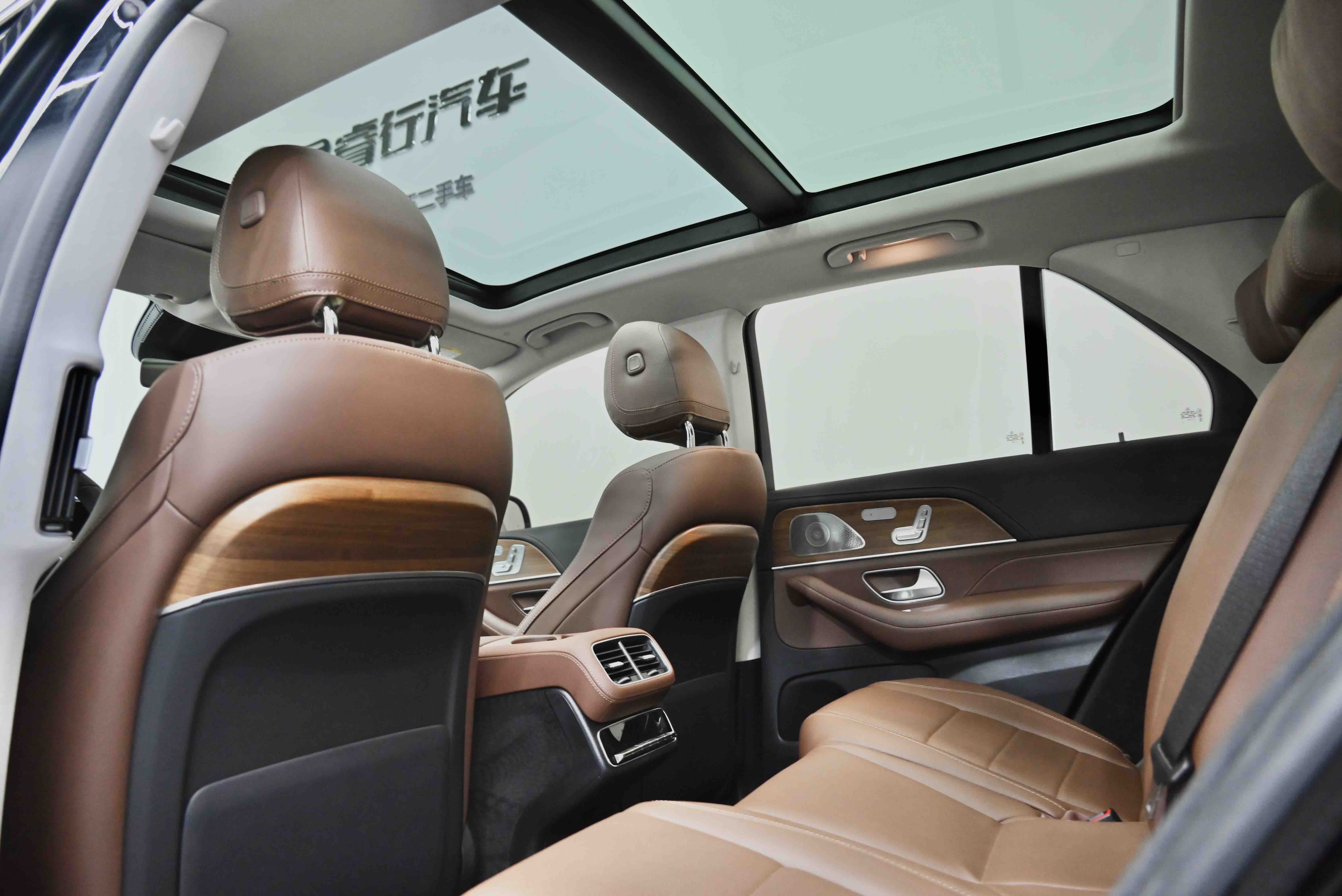 Mercedes-Benz GLE Class New Energy 2023 car image #32