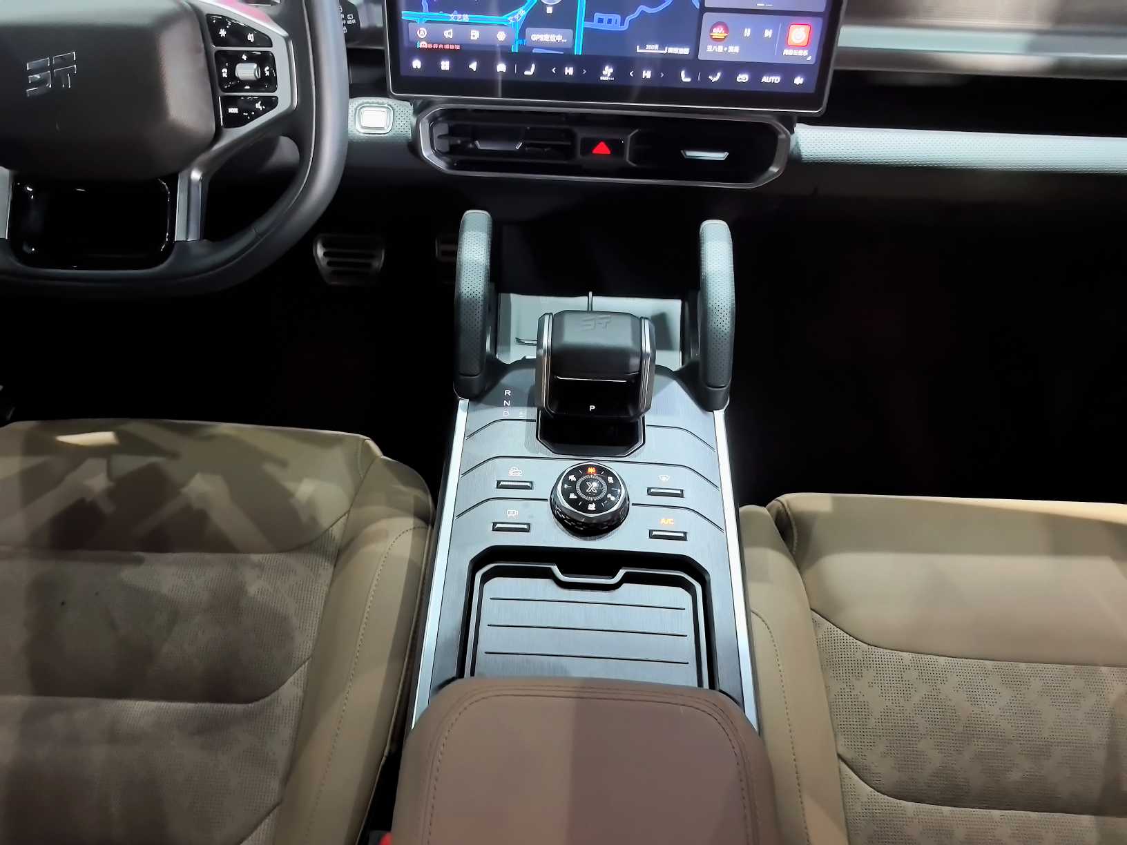 Jetour Shanhai Traveller 2024 car image #32