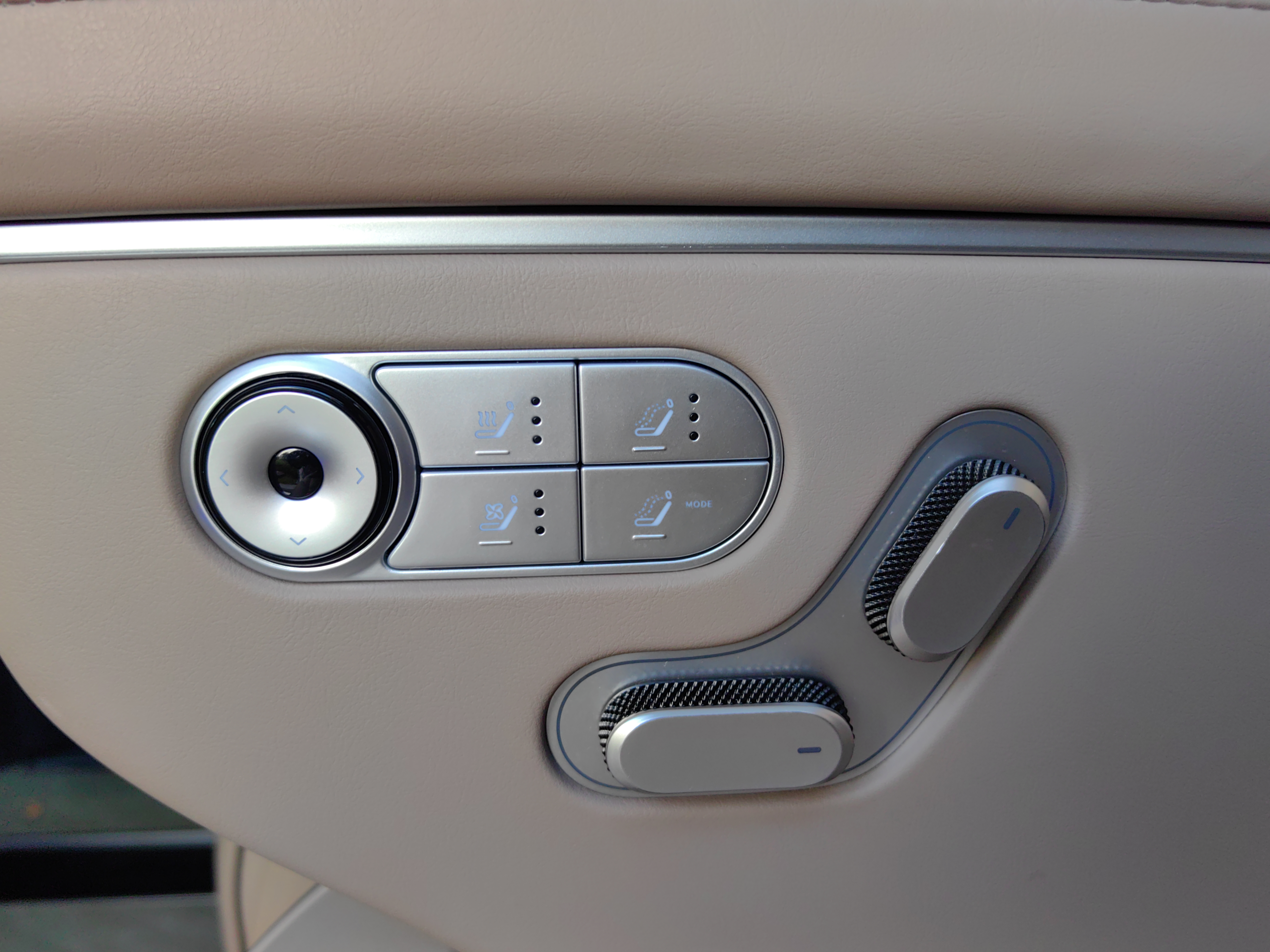 Xpeng X9 2024 #32 Xpeng X9 2024 immagine di auto #32