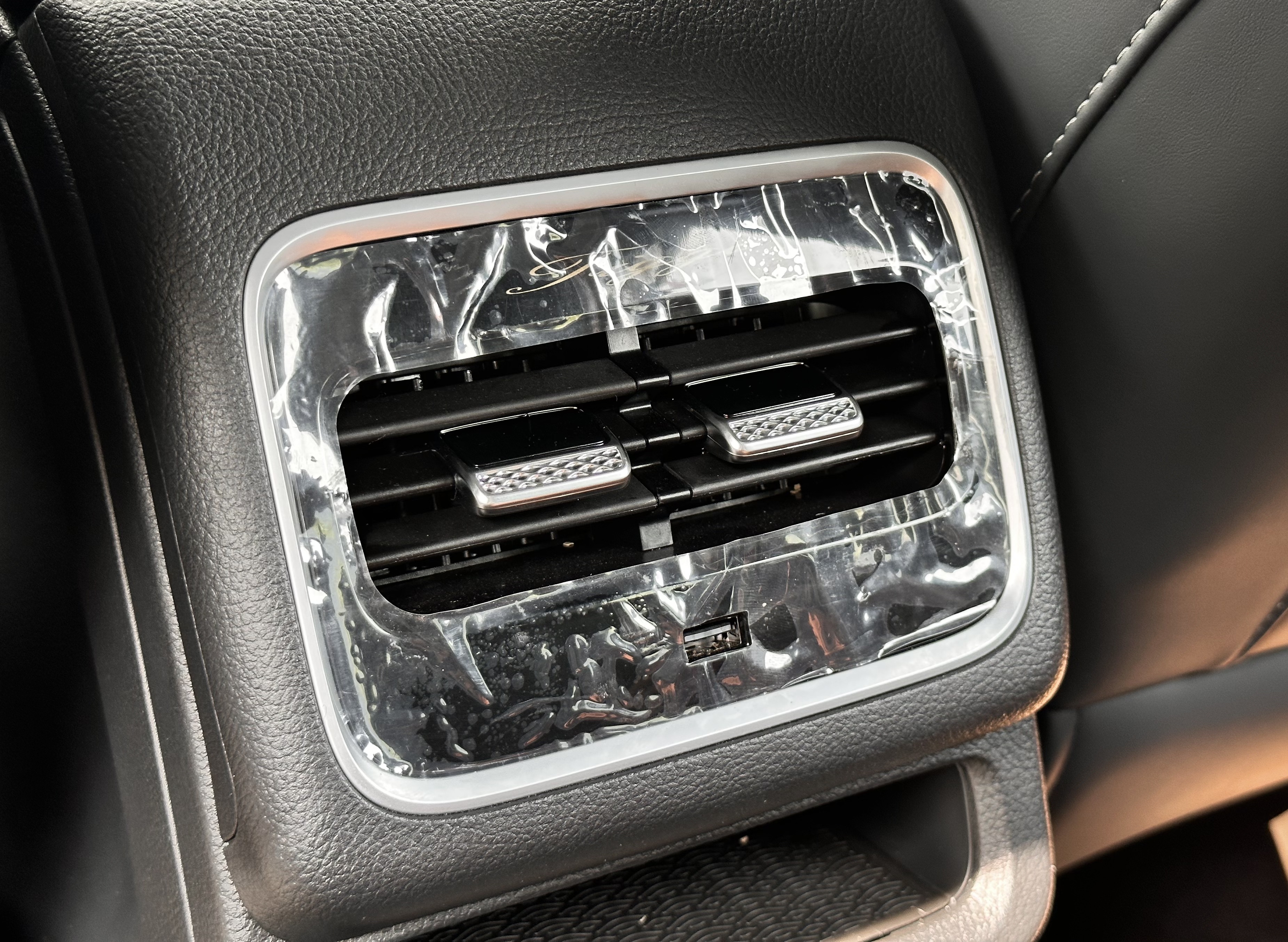 Chery Tiggo 8 PRO New Energy 2025 car image #32