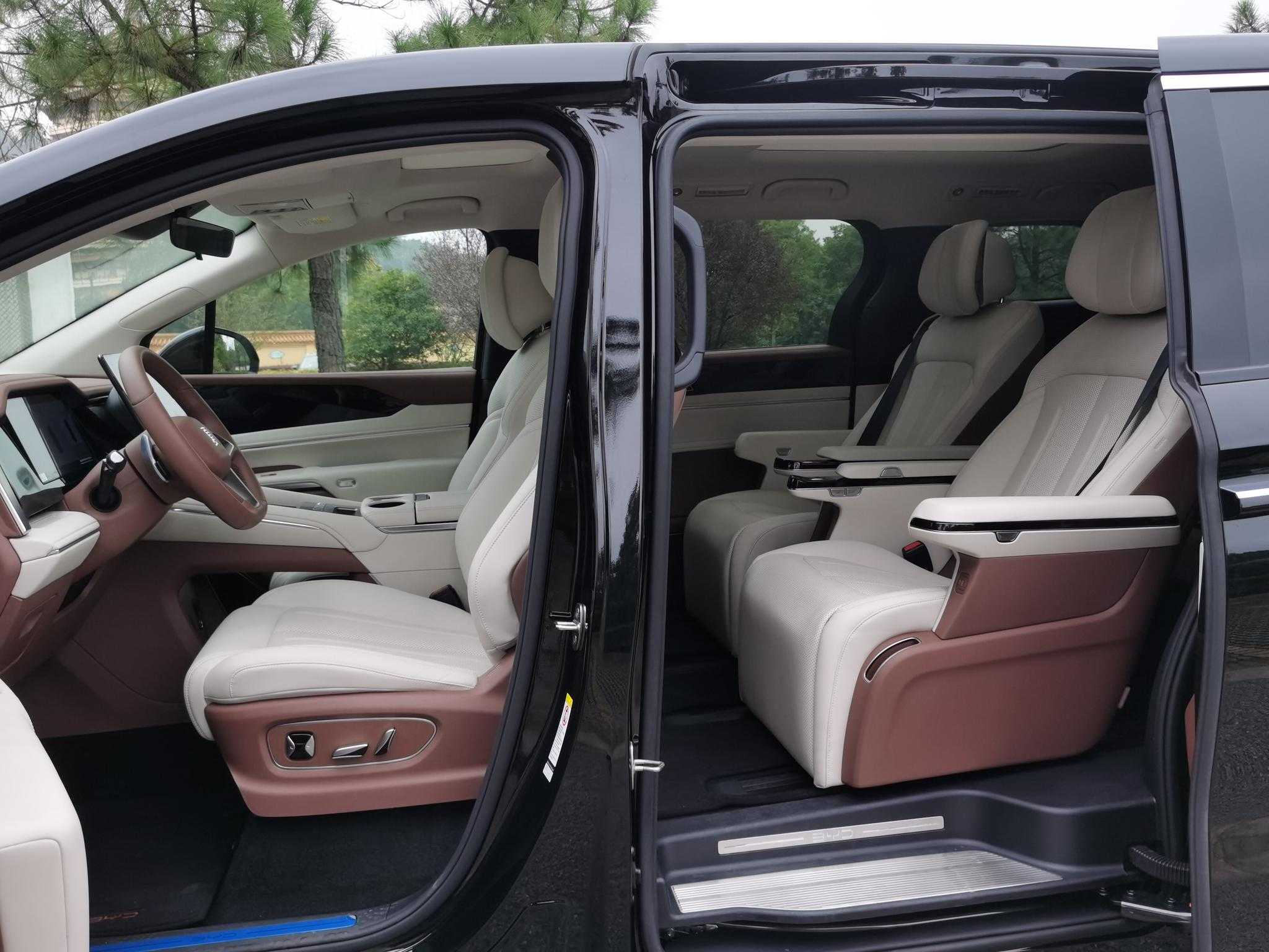 比亚迪 夏 2025 汽车图片 #32