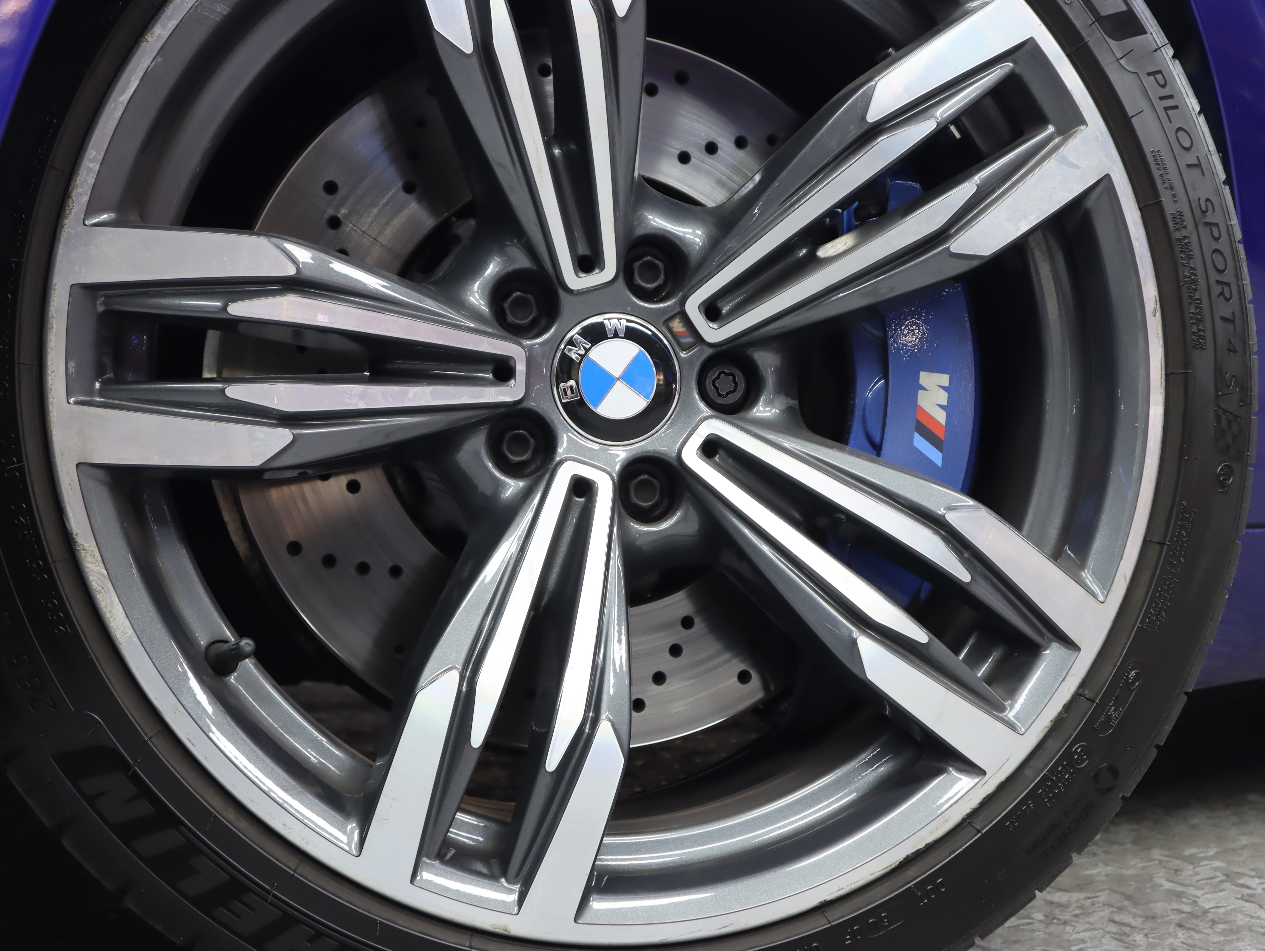 BMW M6 2015 #32 BMW M6 2015 изображение автомобиля #32