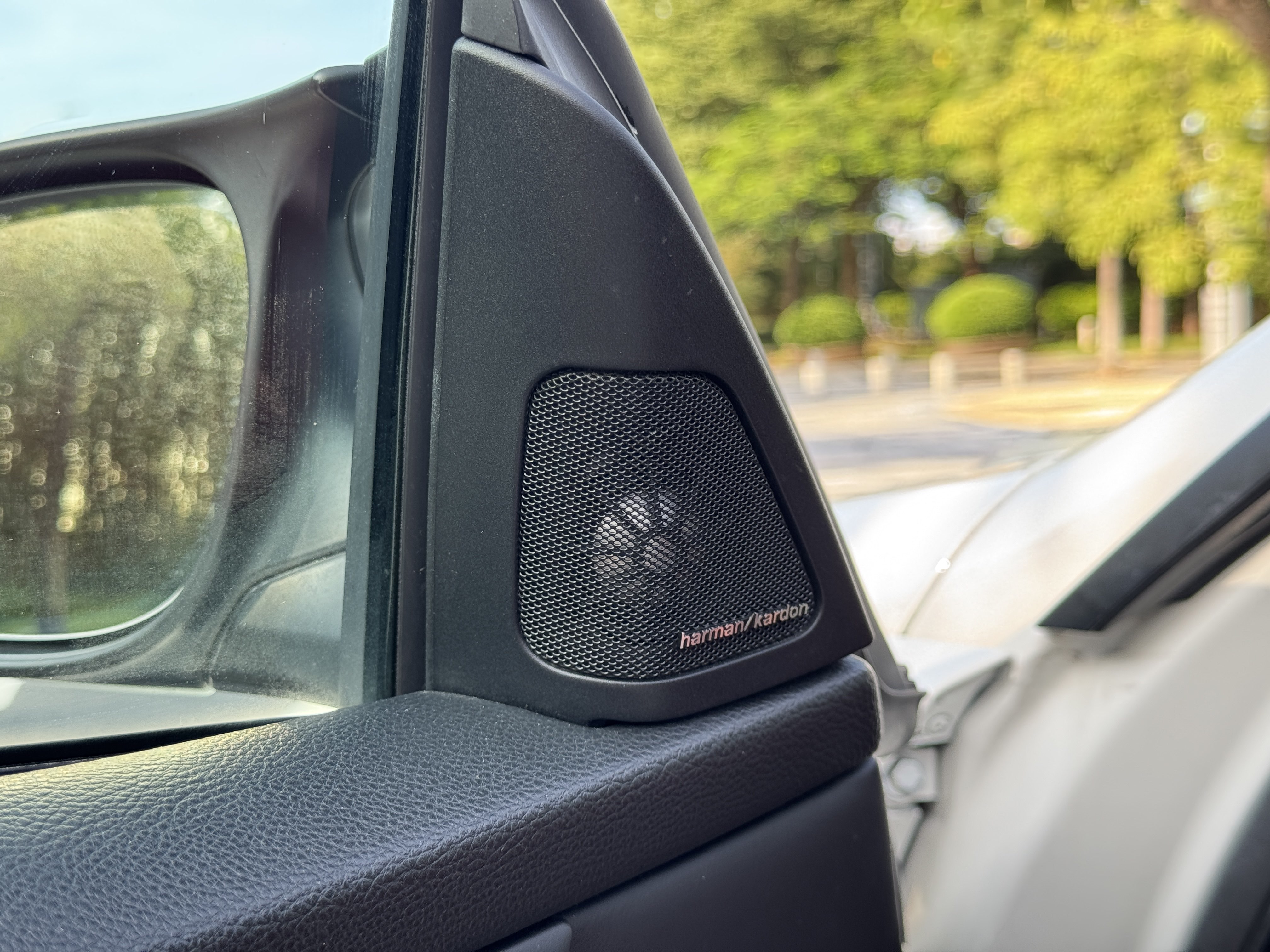 BMW M3 2010 #32 BMW M3 2010 car image #32