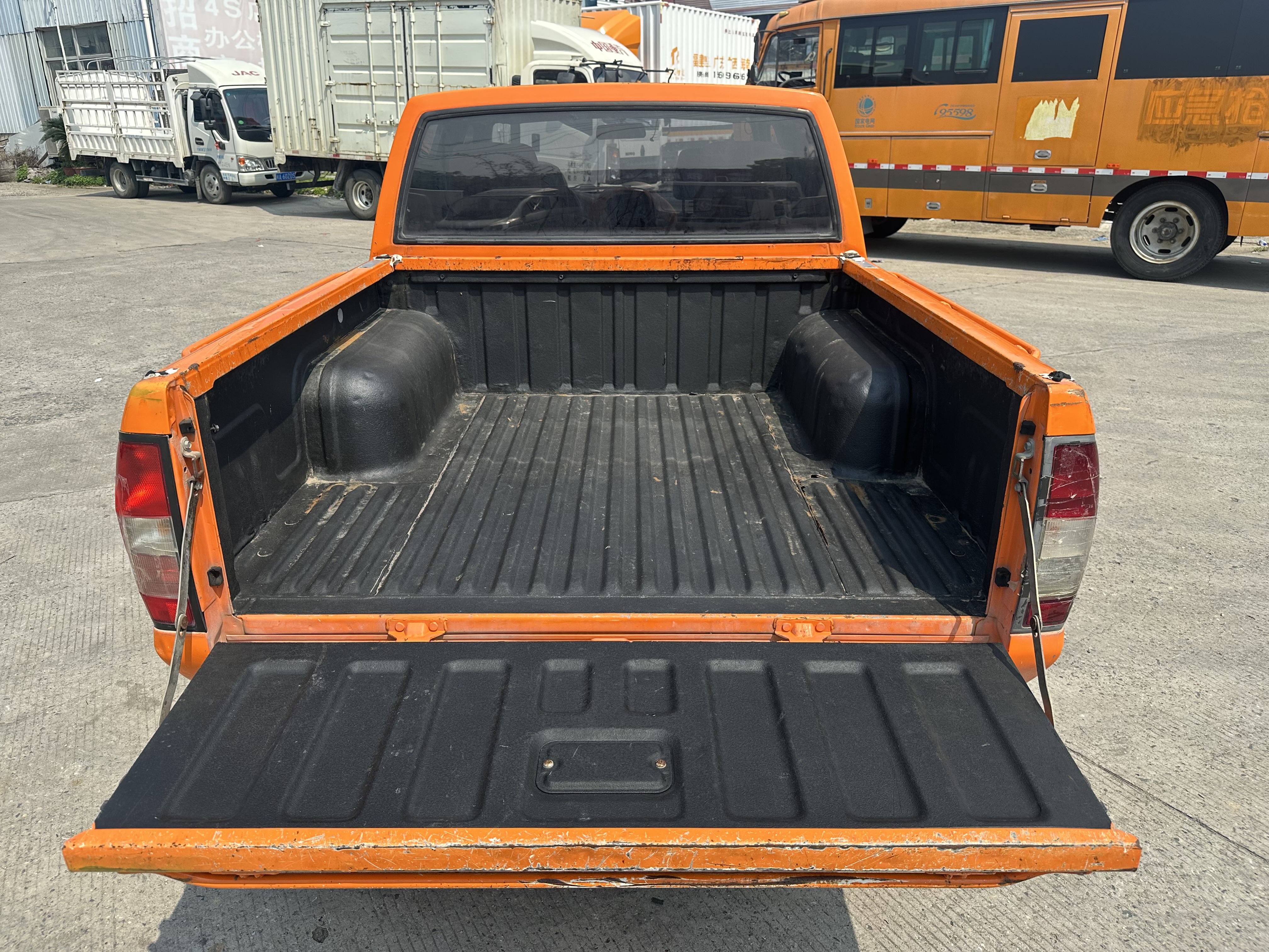 Nissan D22 2016 изображение автомобиля #32