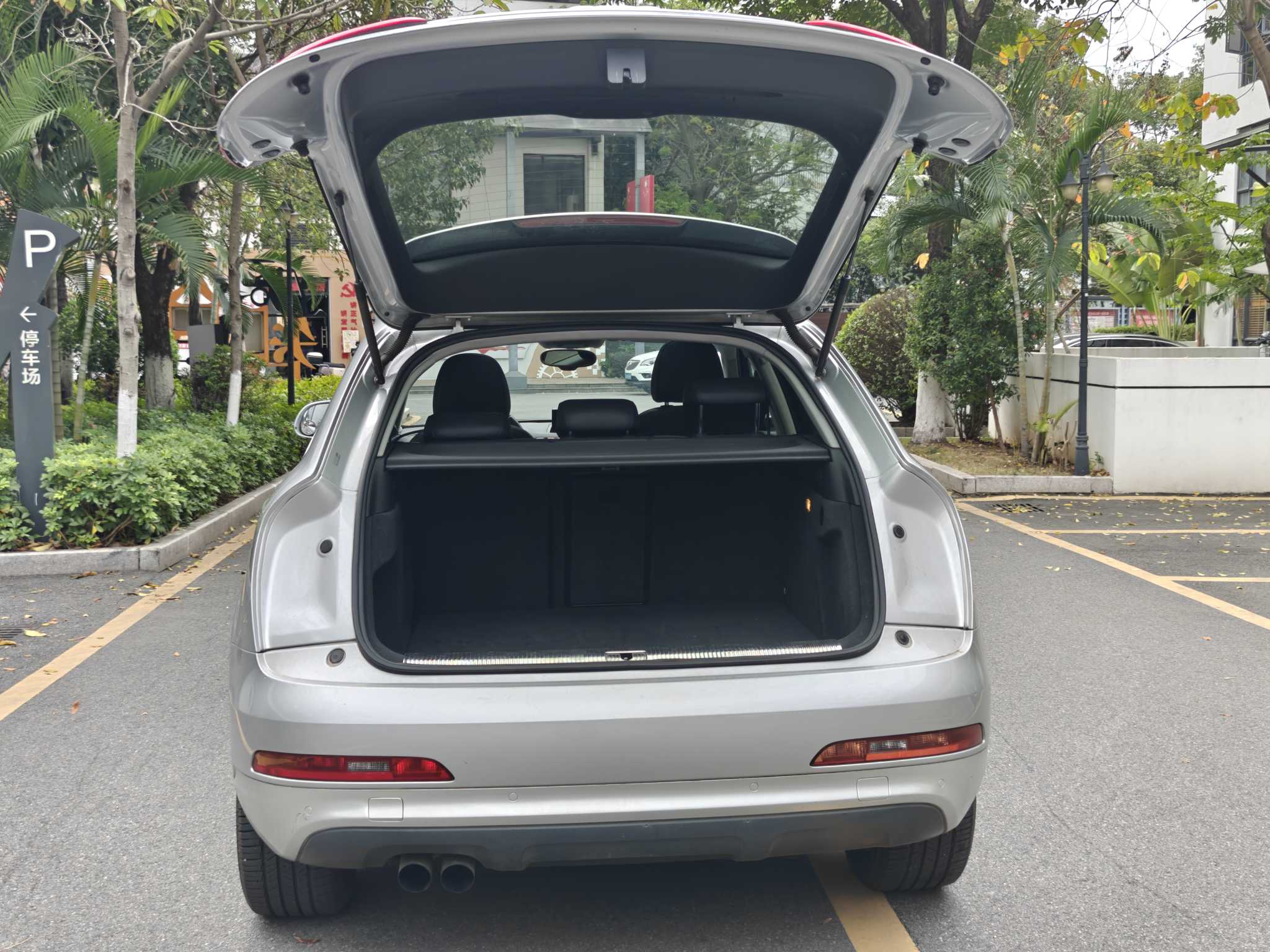 Audi Q3 (Imported) 2014 car image #32