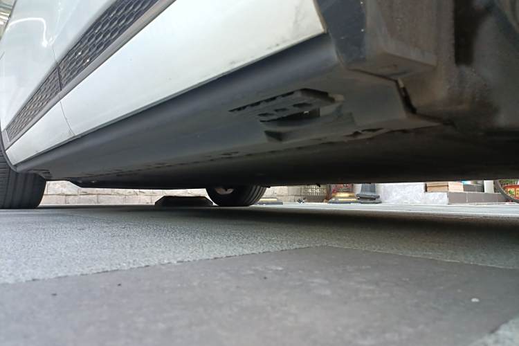 HongQi E-HS9 2023 car image #32