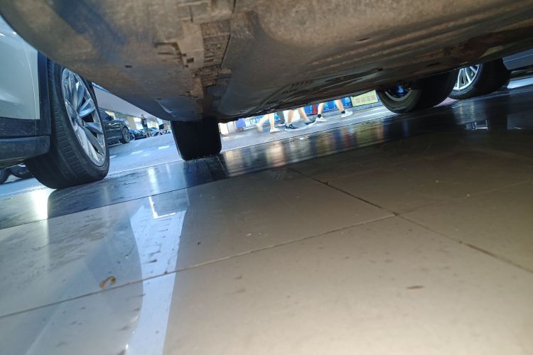 Mercedes-Benz GLE Class New Energy 2023 car image #32