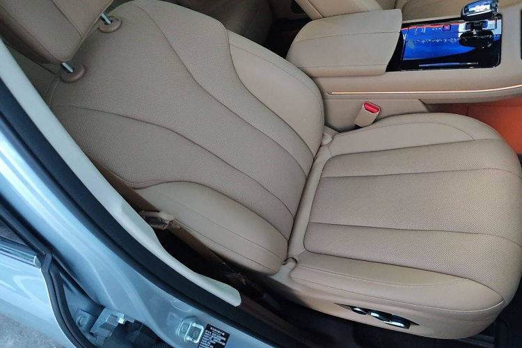 AITO 问界 问界M7 2023 汽车图片 #32