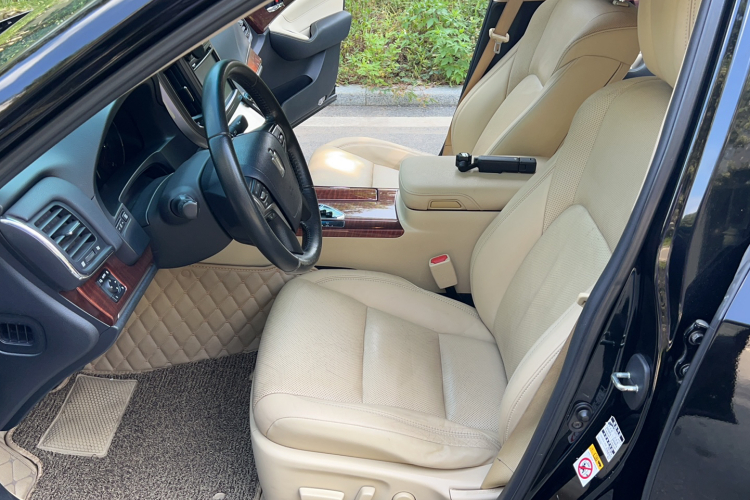 丰田 皇冠 2016 汽车图片 #32