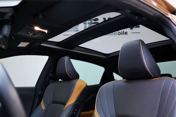 Toyota Crown 2023 immagine di auto #32