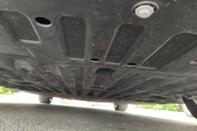 哪吒汽车 哪吒GT 2023 汽车图片 #32