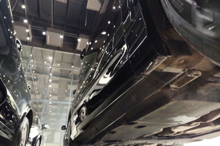 Audi Q8 2023 car image #32