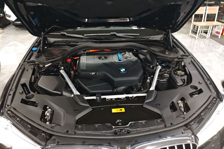 BMW M5 New Energy 2021 #32 BMW M5 New Energy 2021 car image #32