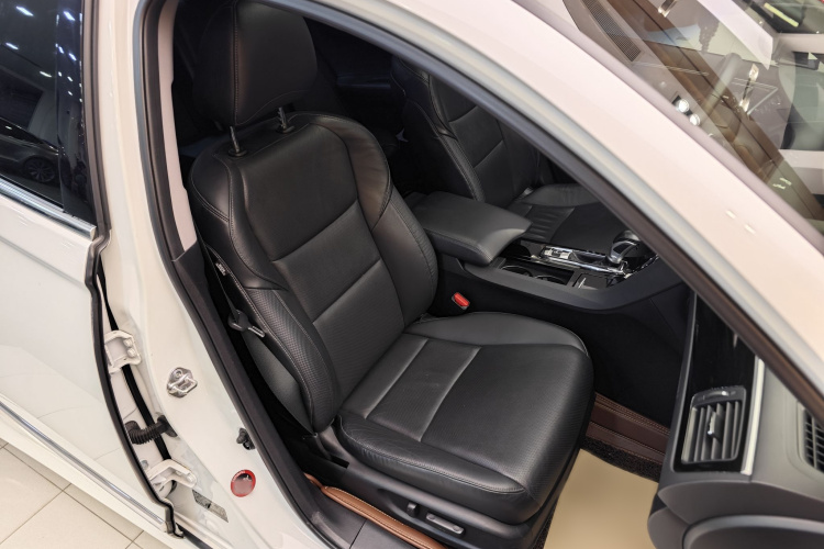 Honda Spirior 2017 immagine di auto #32