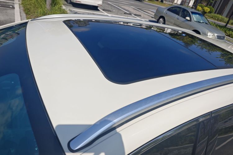 BYD Seal 06 DM-i 2025 immagine di auto #32