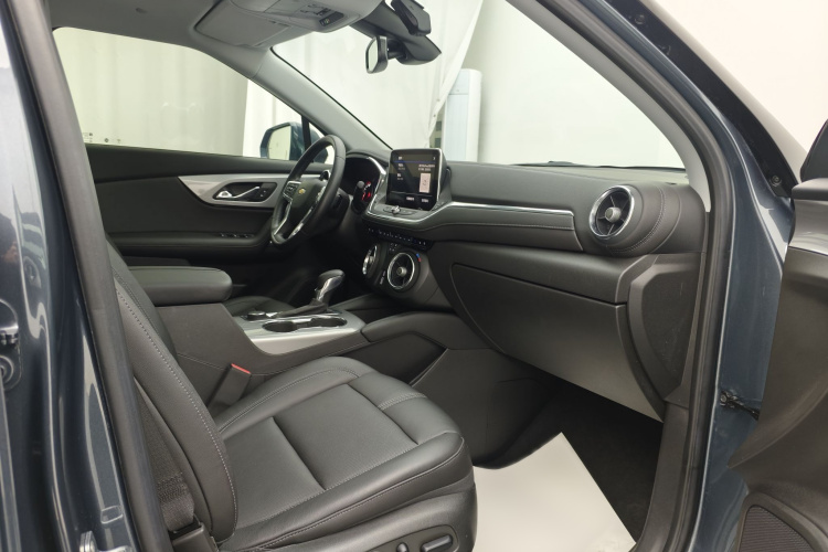 Chevrolet Blazer 2023 car image #32