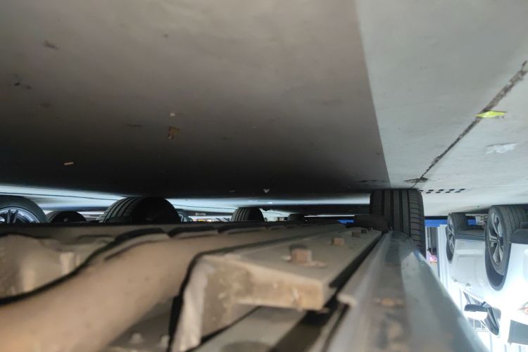 2022 car image #32
