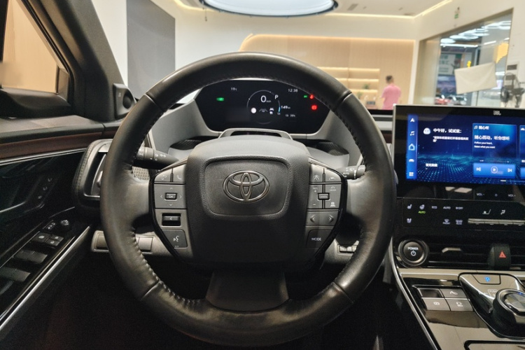 Toyota bZ4X 2023 #32 Toyota bZ4X 2023 immagine di auto #32