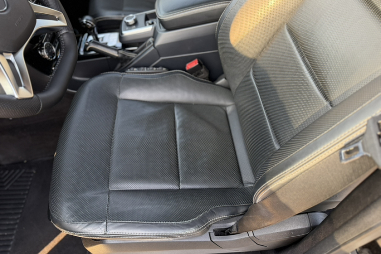 Mercedes-Benz G Class 2016 immagine di auto #32