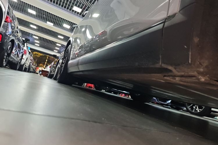 NIO ES8 2020 car image #32