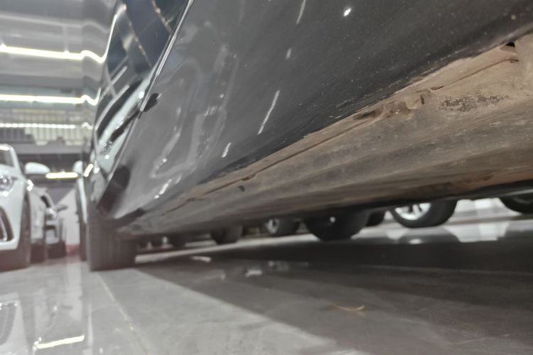 Mercedes-Benz E Class 2020 car image #32