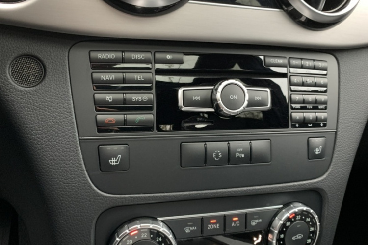 Mercedes-Benz GLK Class 2015 immagine di auto #32