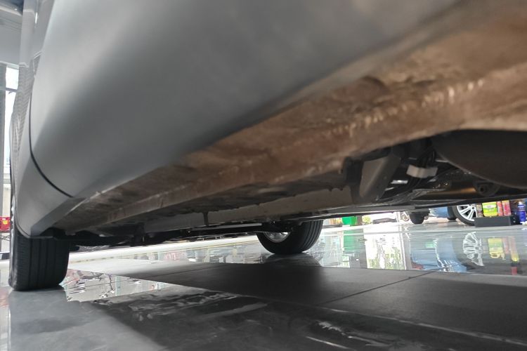 丰田 卡罗拉锐放 2023 汽车图片 #32