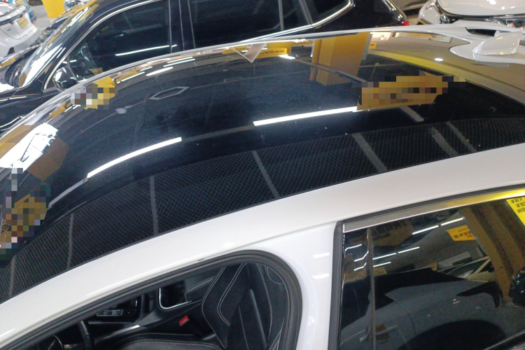 2020 car image #32