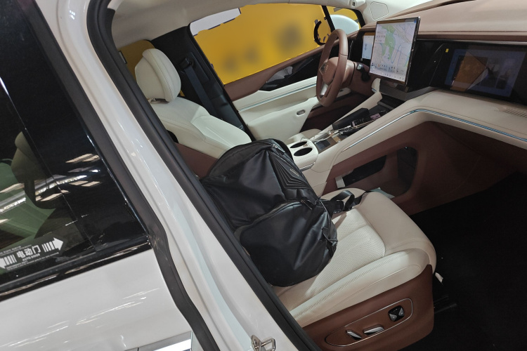 BYD Xia 2025 #32 BYD Xia 2025 immagine di auto #32