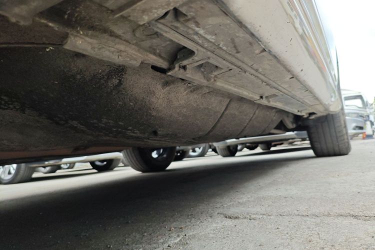 Honda UR-V 2018 immagine di auto #32