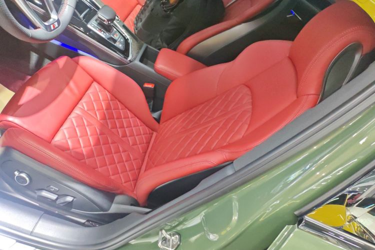 五菱汽车 奥迪S4 2024 汽车图片 #32