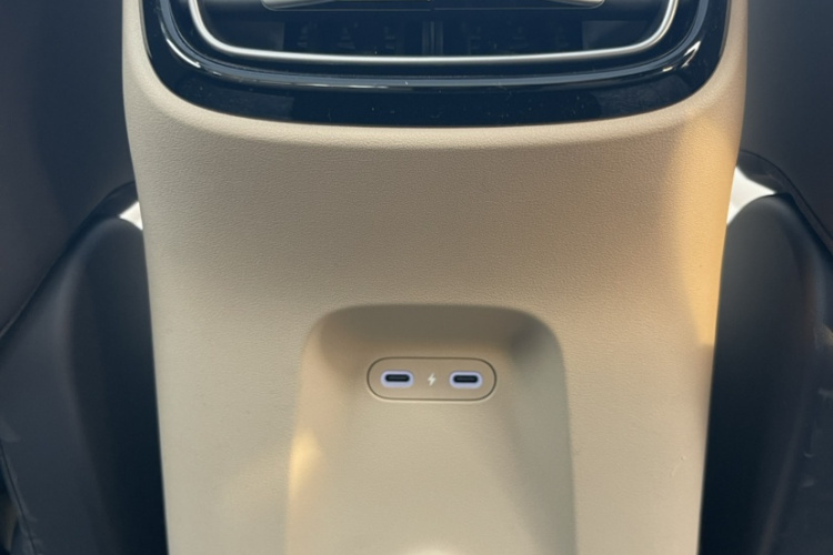 HongQi TianGong 05 2025 car image #32