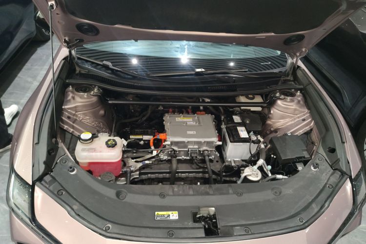 Toyota bZ3 2023 #32 Toyota bZ3 2023 immagine di auto #32