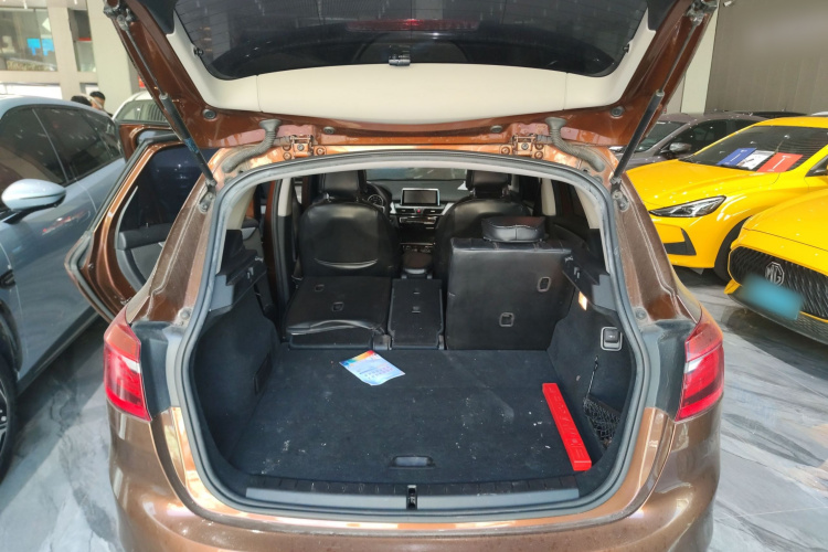 BMW 2 Series Tourer 2016 imagem de carro #32