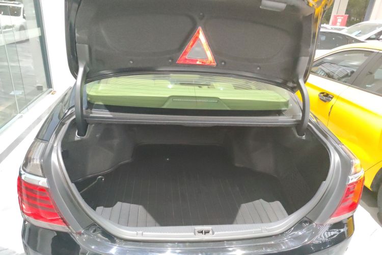 丰田 皇冠 2015 汽车图片 #32