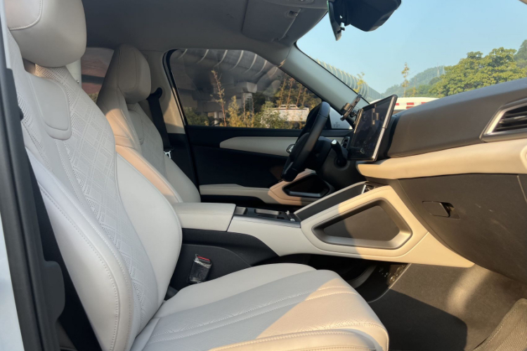 BYD YuanUP 2025 car image #32