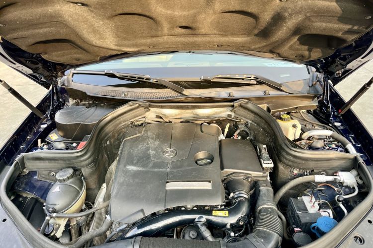 Mercedes-Benz GLK Class 2015 car image #32