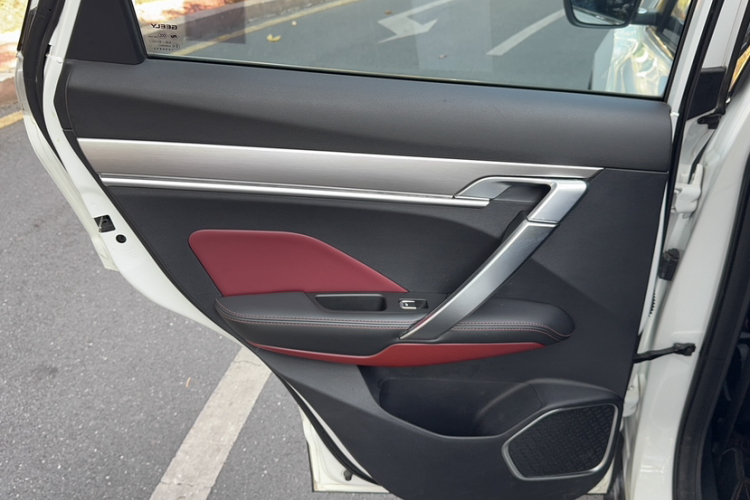 GEELY Coolray 2020 car image #32