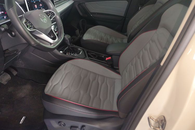 Volkswagen Tiguan L New Energy 2022 car image #32