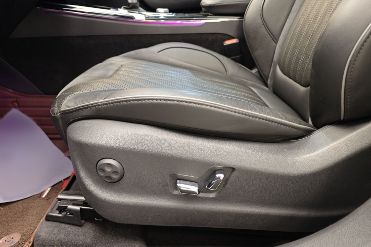 HongQi HS5 2022 car image #32