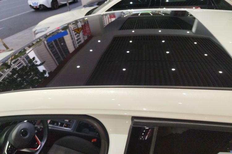 Volkswagen GolfGTI 2023 #32 Volkswagen GolfGTI 2023 car image #32