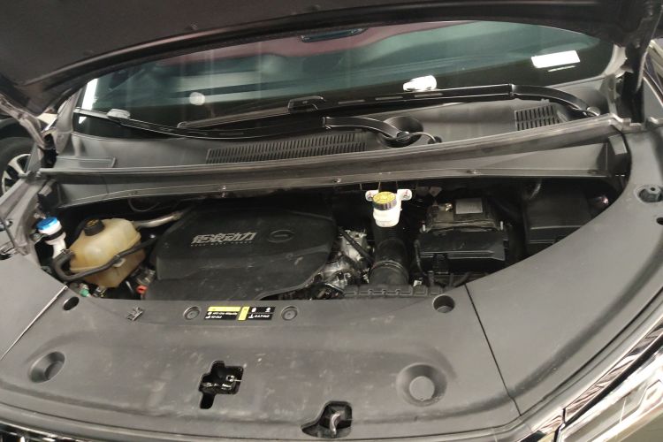 GAC Trumpchi M8 2023 #32 GAC Trumpchi M8 2023 car image #32