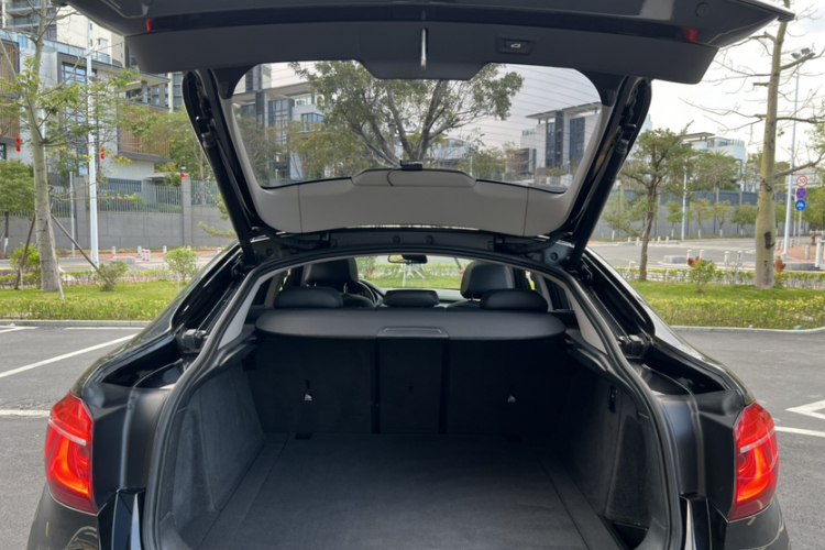 BMW X6 2018 car image #32