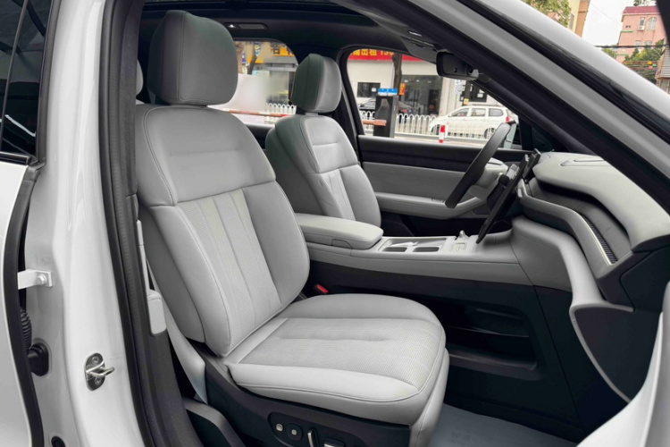 蔚来 蔚来ES8 2024 汽车图片 #32