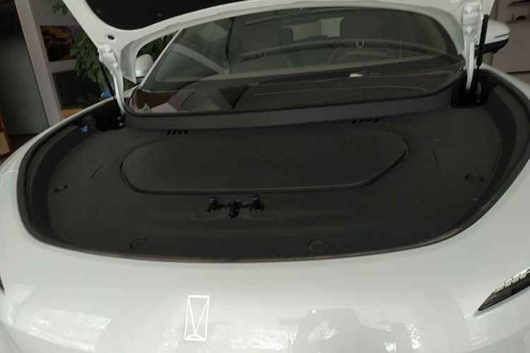 Avatr 07 2025 car image #32