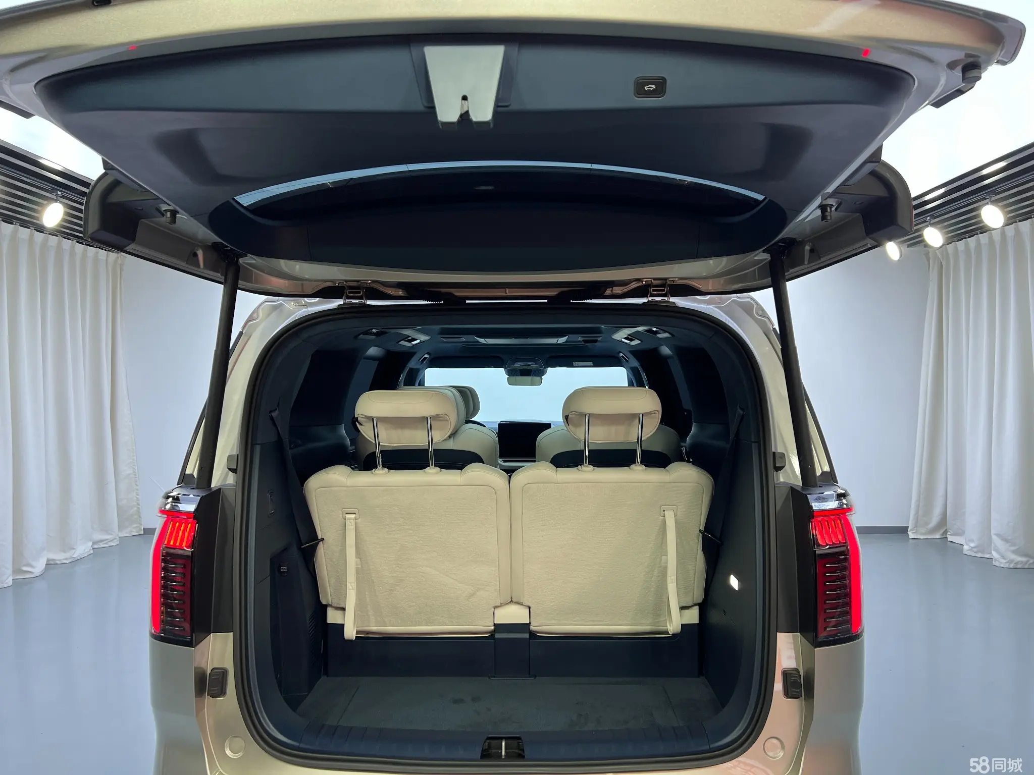 Volkswagen Phideon 2023 immagine di auto #32