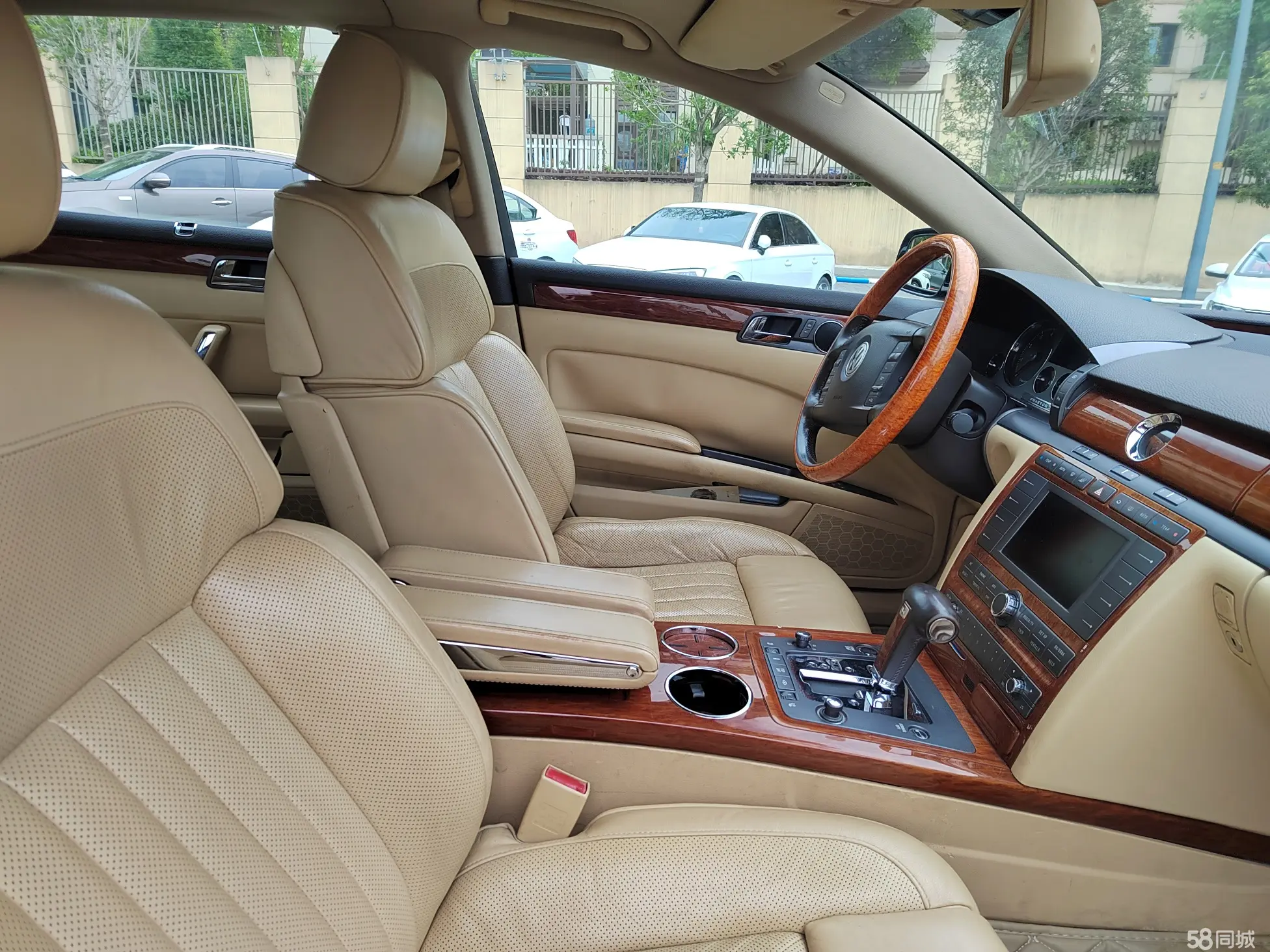 Volkswagen Pheaton 2008 immagine di auto #32