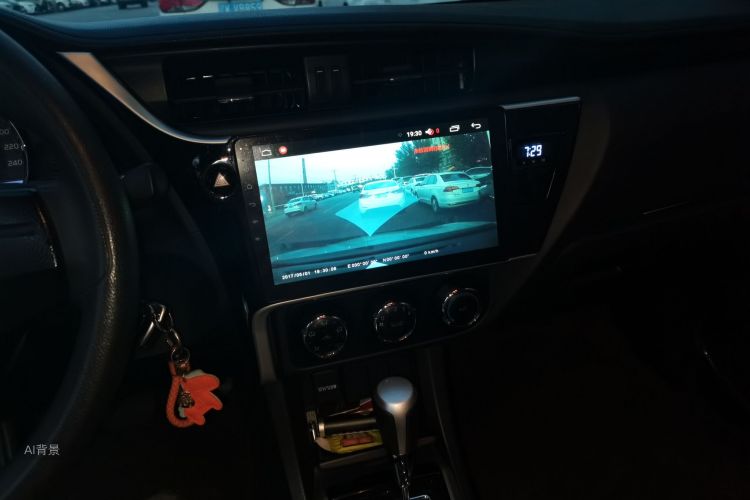 Toyota Corolla 2018 immagine di auto #15