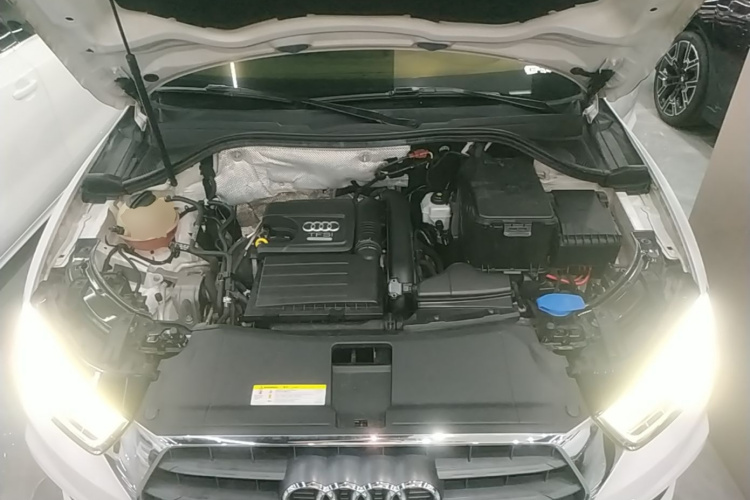 Audi Q3 2018 #20 Audi Q3 2018 car image #20