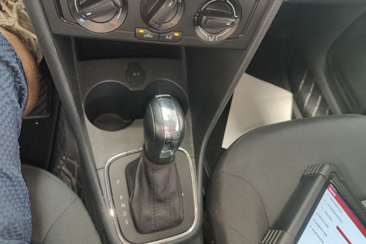 Volkswagen Polo 2017 #14 Volkswagen Polo 2017 car image #14